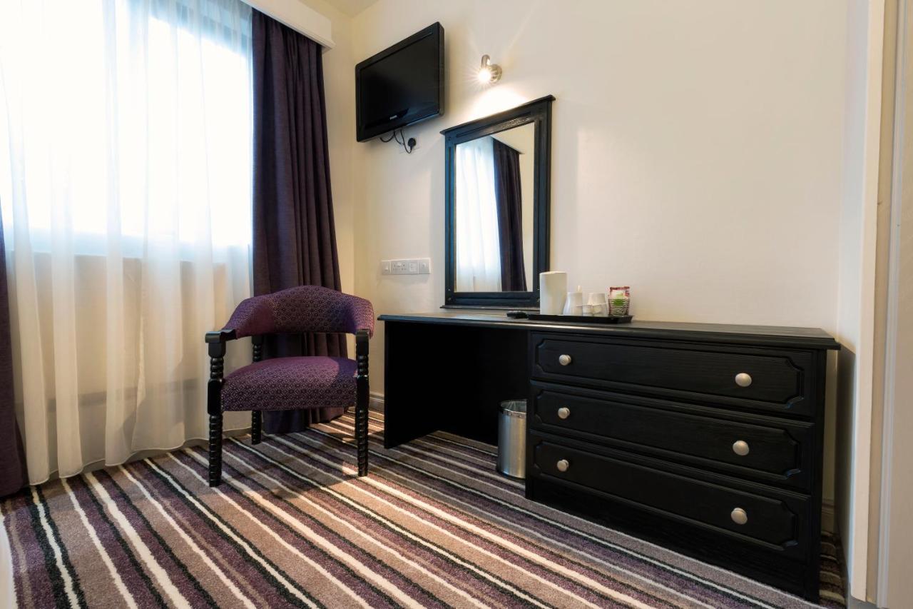 Ivy Tower Hotel Каслбар Экстерьер фото